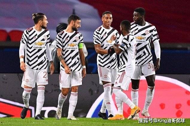 法甲，尼斯补时争议绝杀巴黎，终结对手七连胜登顶引热议